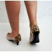  Sapato Scarpin Feminino Sobressalto Onça C/Vinil Salto Baixo - Sapato - Levit Calçados